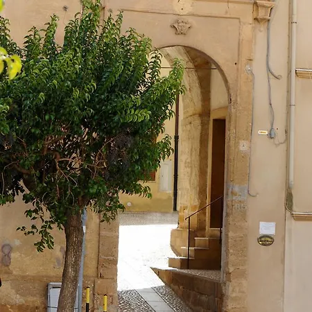 Bed & Breakfast Il Cortile Del Marchese Beccadelli