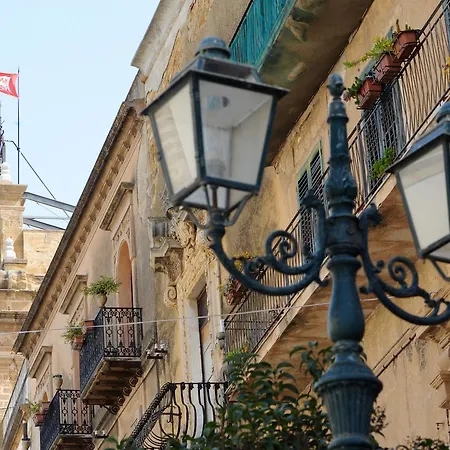 Il Cortile Del Marchese Beccadelli Sambuca di Sicilia